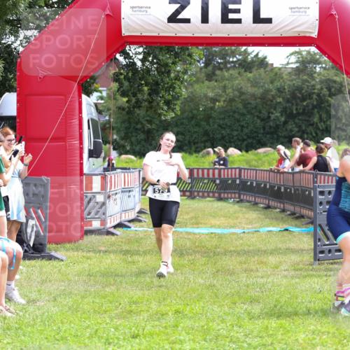 21.06.2026 - 29. Vierlanden-Triathlon Andreas Tolksdorf http://msf.ph/oto/9915490 21.06.2026 11:42:30 Ziel 484, 515, 570, 579 meine-sportfotos.de