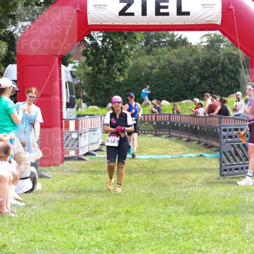 21.06.2026 - 29. Vierlanden-Triathlon Andreas Tolksdorf http://msf.ph/oto/9915502 21.06.2026 11:42:41 Ziel 515, 570 meine-sportfotos.de