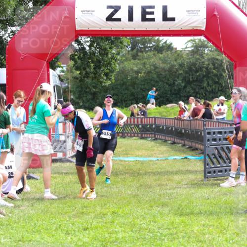 21.06.2026 - 29. Vierlanden-Triathlon Andreas Tolksdorf http://msf.ph/oto/9915506 21.06.2026 11:42:43 Ziel 515 meine-sportfotos.de