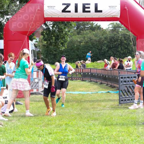 21.06.2026 - 29. Vierlanden-Triathlon Andreas Tolksdorf http://msf.ph/oto/9915507 21.06.2026 11:42:43 Ziel 515 meine-sportfotos.de