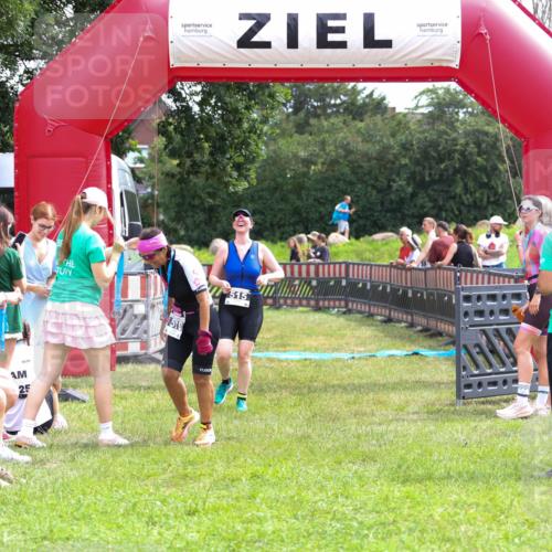 21.06.2026 - 29. Vierlanden-Triathlon Andreas Tolksdorf http://msf.ph/oto/9915508 21.06.2026 11:42:43 Ziel 515 meine-sportfotos.de