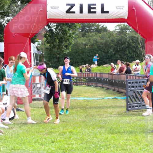 21.06.2026 - 29. Vierlanden-Triathlon Andreas Tolksdorf http://msf.ph/oto/9915510 21.06.2026 11:42:43 Ziel 515 meine-sportfotos.de