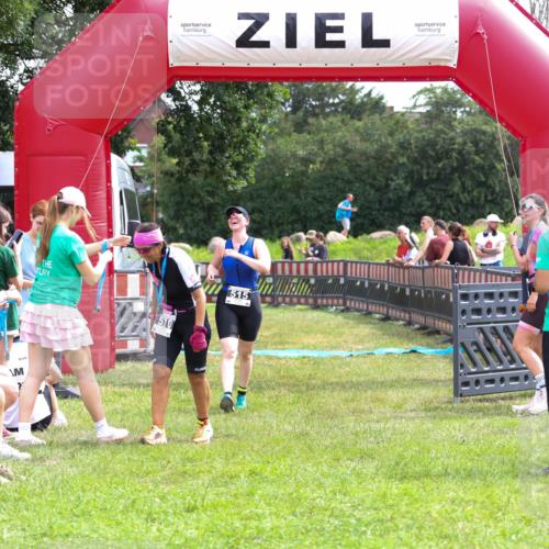 21.06.2026 - 29. Vierlanden-Triathlon Andreas Tolksdorf http://msf.ph/oto/9915512 21.06.2026 11:42:44 Ziel 515 meine-sportfotos.de