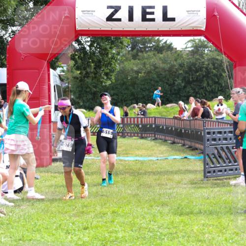 21.06.2026 - 29. Vierlanden-Triathlon Andreas Tolksdorf http://msf.ph/oto/9915517 21.06.2026 11:42:44 Ziel 515 meine-sportfotos.de