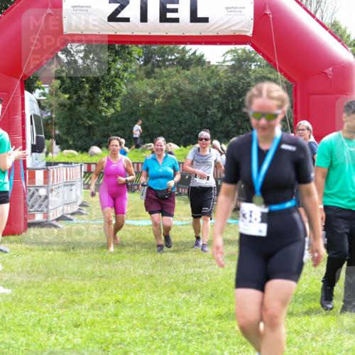 21.06.2026 - 29. Vierlanden-Triathlon Andreas Tolksdorf http://msf.ph/oto/9915533 21.06.2026 11:43:10 Ziel 613 meine-sportfotos.de