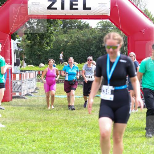 21.06.2026 - 29. Vierlanden-Triathlon Andreas Tolksdorf http://msf.ph/oto/9915536 21.06.2026 11:43:10 Ziel 613 meine-sportfotos.de