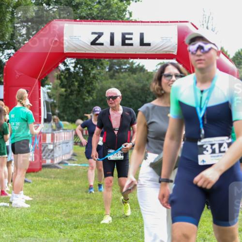 21.06.2026 - 29. Vierlanden-Triathlon Andreas Tolksdorf http://msf.ph/oto/9915575 21.06.2026 11:45:58 Ziel 494 meine-sportfotos.de