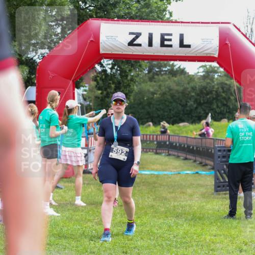 21.06.2026 - 29. Vierlanden-Triathlon Andreas Tolksdorf http://msf.ph/oto/9915583 21.06.2026 11:46:06 Ziel 494 meine-sportfotos.de
