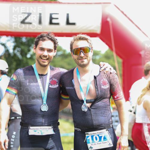 21.06.2026 - 29. Vierlanden-Triathlon Andreas Tolksdorf http://msf.ph/oto/9915698 21.06.2026 14:02:24 Ziel 1090 meine-sportfotos.de