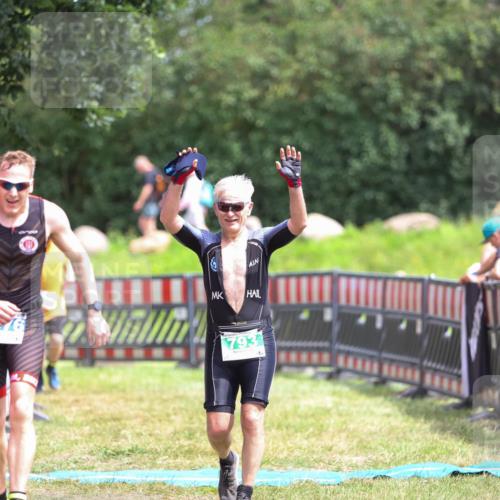 21.06.2026 - 29. Vierlanden-Triathlon Andreas Tolksdorf http://msf.ph/oto/9915724 21.06.2026 14:03:43 Ziel 793, 860, 1076 meine-sportfotos.de