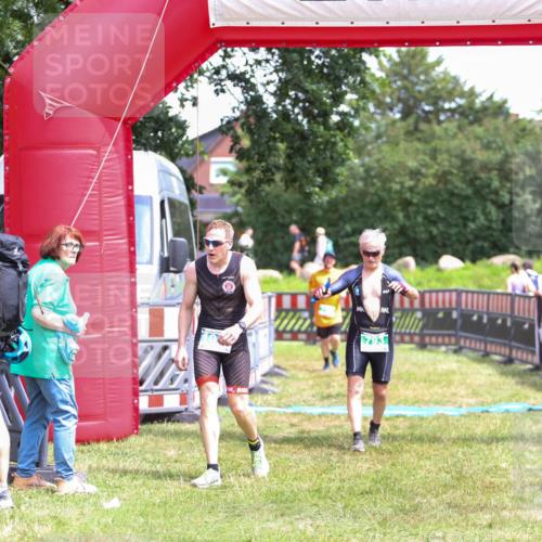 21.06.2026 - 29. Vierlanden-Triathlon Andreas Tolksdorf http://msf.ph/oto/9915729 21.06.2026 14:03:44 Ziel 793, 860, 1076 meine-sportfotos.de