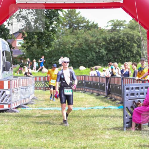 21.06.2026 - 29. Vierlanden-Triathlon Andreas Tolksdorf http://msf.ph/oto/9915736 21.06.2026 14:03:46 Ziel 793, 860, 1076 meine-sportfotos.de
