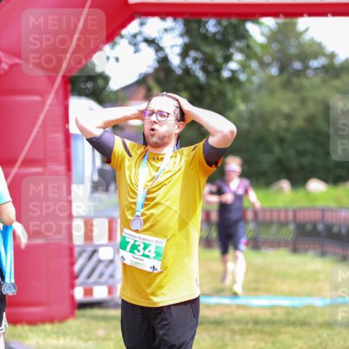 21.06.2026 - 29. Vierlanden-Triathlon Andreas Tolksdorf http://msf.ph/oto/9915749 21.06.2026 14:03:59 Ziel 1078 meine-sportfotos.de