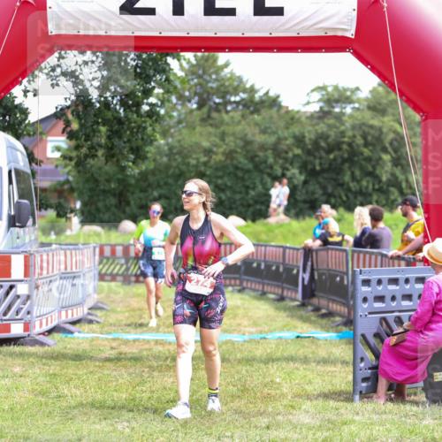 21.06.2026 - 29. Vierlanden-Triathlon Andreas Tolksdorf http://msf.ph/oto/9915780 21.06.2026 14:04:14 Ziel 274, 874 meine-sportfotos.de