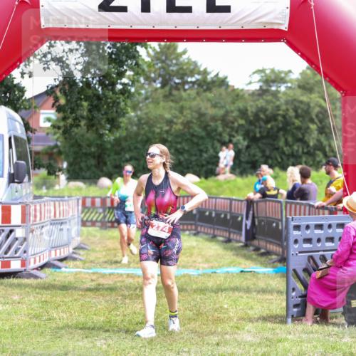 21.06.2026 - 29. Vierlanden-Triathlon Andreas Tolksdorf http://msf.ph/oto/9915781 21.06.2026 14:04:14 Ziel 274, 874 meine-sportfotos.de