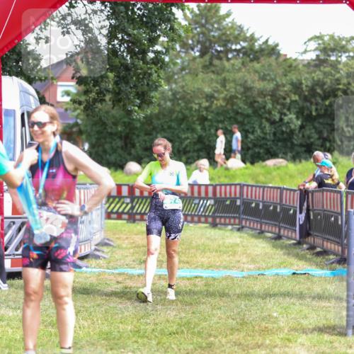 21.06.2026 - 29. Vierlanden-Triathlon Andreas Tolksdorf http://msf.ph/oto/9915789 21.06.2026 14:04:17 Ziel 874 meine-sportfotos.de