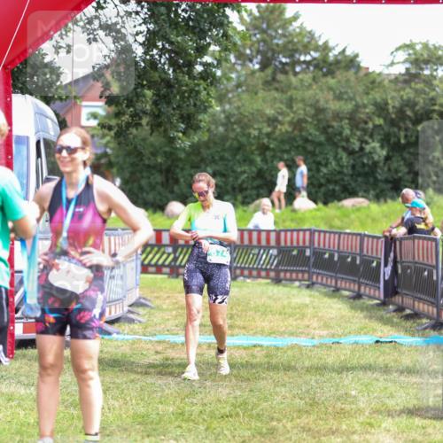 21.06.2026 - 29. Vierlanden-Triathlon Andreas Tolksdorf http://msf.ph/oto/9915793 21.06.2026 14:04:17 Ziel 874 meine-sportfotos.de