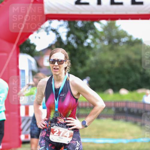 21.06.2026 - 29. Vierlanden-Triathlon Andreas Tolksdorf http://msf.ph/oto/9915796 21.06.2026 14:04:24 Ziel  meine-sportfotos.de