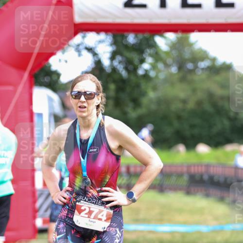 21.06.2026 - 29. Vierlanden-Triathlon Andreas Tolksdorf http://msf.ph/oto/9915798 21.06.2026 14:04:24 Ziel  meine-sportfotos.de