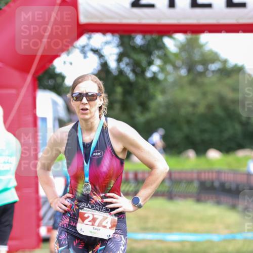 21.06.2026 - 29. Vierlanden-Triathlon Andreas Tolksdorf http://msf.ph/oto/9915799 21.06.2026 14:04:24 Ziel  meine-sportfotos.de