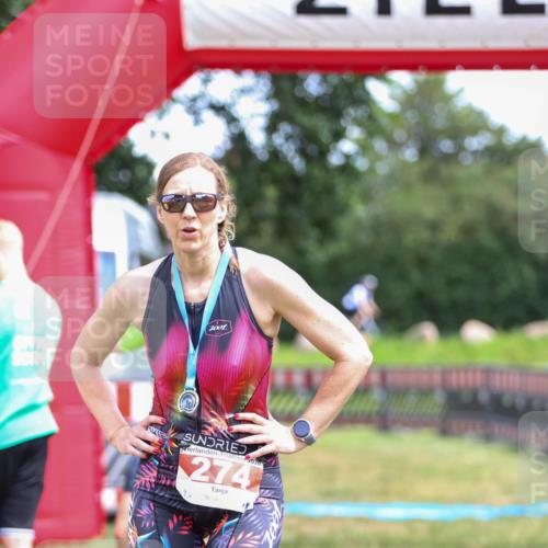 21.06.2026 - 29. Vierlanden-Triathlon Andreas Tolksdorf http://msf.ph/oto/9915800 21.06.2026 14:04:24 Ziel  meine-sportfotos.de
