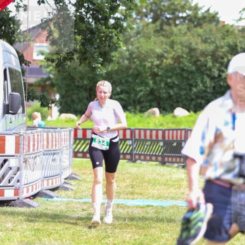 21.06.2026 - 29. Vierlanden-Triathlon Andreas Tolksdorf http://msf.ph/oto/9915820 21.06.2026 14:05:12 Ziel 834, 1030 meine-sportfotos.de
