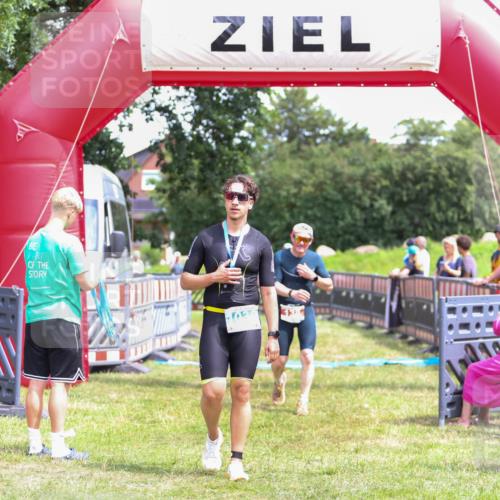 21.06.2026 - 29. Vierlanden-Triathlon Andreas Tolksdorf http://msf.ph/oto/9915837 21.06.2026 14:05:27 Ziel 138, 1038 meine-sportfotos.de