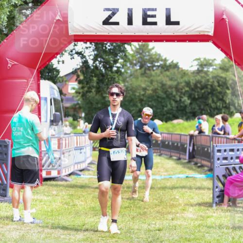 21.06.2026 - 29. Vierlanden-Triathlon Andreas Tolksdorf http://msf.ph/oto/9915838 21.06.2026 14:05:28 Ziel 138, 1038 meine-sportfotos.de