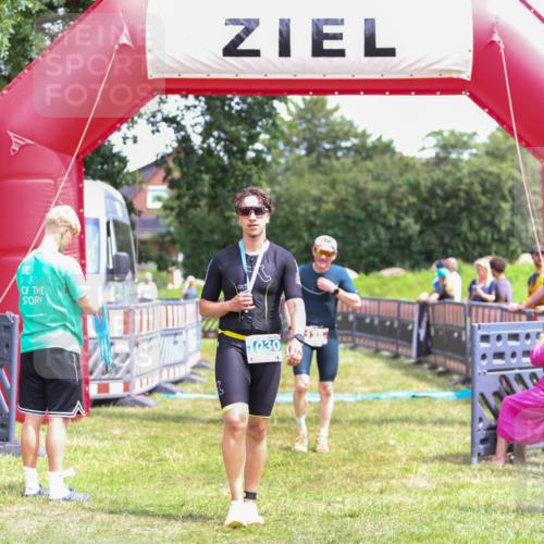 21.06.2026 - 29. Vierlanden-Triathlon Andreas Tolksdorf http://msf.ph/oto/9915839 21.06.2026 14:05:28 Ziel 138, 1038 meine-sportfotos.de