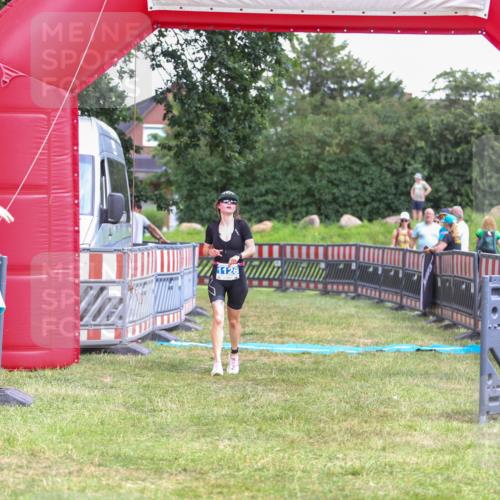 21.06.2026 - 29. Vierlanden-Triathlon Andreas Tolksdorf http://msf.ph/oto/9915936 21.06.2026 14:09:15 Ziel 243, 1126 meine-sportfotos.de