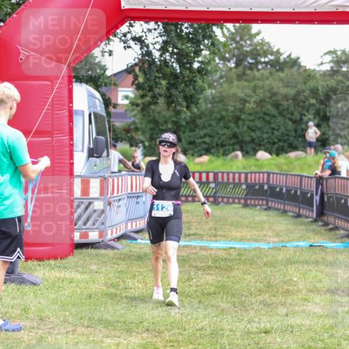 21.06.2026 - 29. Vierlanden-Triathlon Andreas Tolksdorf http://msf.ph/oto/9915945 21.06.2026 14:09:17 Ziel 243, 1126 meine-sportfotos.de
