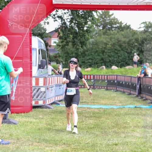21.06.2026 - 29. Vierlanden-Triathlon Andreas Tolksdorf http://msf.ph/oto/9915946 21.06.2026 14:09:17 Ziel 243, 1126 meine-sportfotos.de