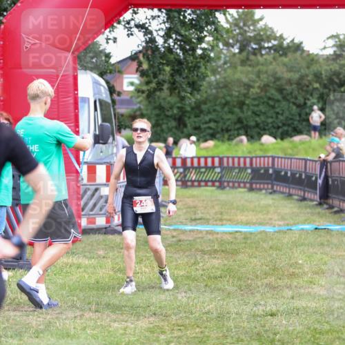 21.06.2026 - 29. Vierlanden-Triathlon Andreas Tolksdorf http://msf.ph/oto/9915954 21.06.2026 14:09:27 Ziel 243 meine-sportfotos.de