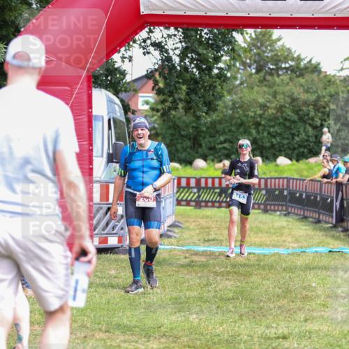 21.06.2026 - 29. Vierlanden-Triathlon Andreas Tolksdorf http://msf.ph/oto/9915955 21.06.2026 14:11:29 Ziel 200, 1153 meine-sportfotos.de