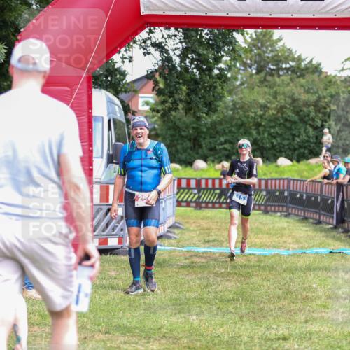 21.06.2026 - 29. Vierlanden-Triathlon Andreas Tolksdorf http://msf.ph/oto/9915956 21.06.2026 14:11:29 Ziel 200, 1153 meine-sportfotos.de