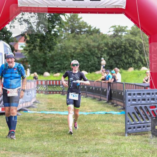 21.06.2026 - 29. Vierlanden-Triathlon Andreas Tolksdorf http://msf.ph/oto/9915966 21.06.2026 14:11:30 Ziel 200, 1153 meine-sportfotos.de