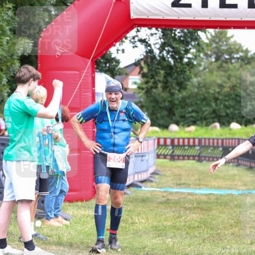 21.06.2026 - 29. Vierlanden-Triathlon Andreas Tolksdorf http://msf.ph/oto/9915975 21.06.2026 14:11:33 Ziel 1153 meine-sportfotos.de