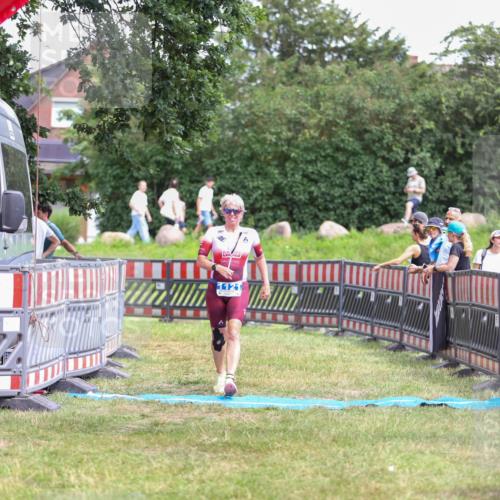21.06.2026 - 29. Vierlanden-Triathlon Andreas Tolksdorf http://msf.ph/oto/9915982 21.06.2026 14:11:53 Ziel 1116, 1121 meine-sportfotos.de
