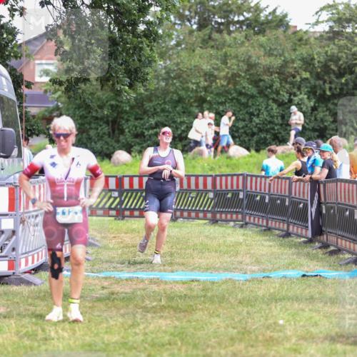 21.06.2026 - 29. Vierlanden-Triathlon Andreas Tolksdorf http://msf.ph/oto/9915998 21.06.2026 14:11:58 Ziel 48, 1116, 1121 meine-sportfotos.de