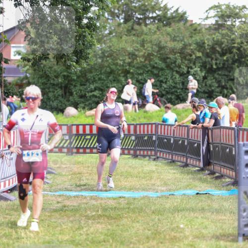 21.06.2026 - 29. Vierlanden-Triathlon Andreas Tolksdorf http://msf.ph/oto/9916005 21.06.2026 14:11:59 Ziel 48, 1116, 1121 meine-sportfotos.de