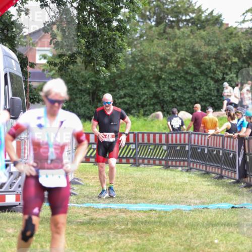 21.06.2026 - 29. Vierlanden-Triathlon Andreas Tolksdorf http://msf.ph/oto/9916007 21.06.2026 14:12:04 Ziel 48, 1083, 1116 meine-sportfotos.de