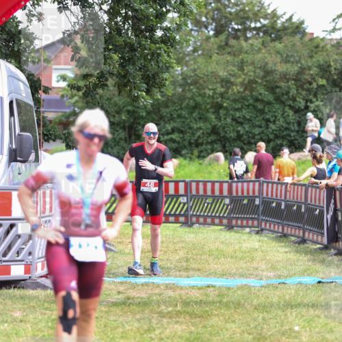 21.06.2026 - 29. Vierlanden-Triathlon Andreas Tolksdorf http://msf.ph/oto/9916014 21.06.2026 14:12:05 Ziel 48, 1083, 1116 meine-sportfotos.de