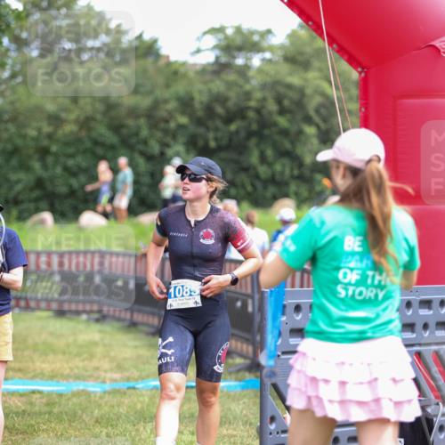 21.06.2026 - 29. Vierlanden-Triathlon Andreas Tolksdorf http://msf.ph/oto/9916024 21.06.2026 14:12:22 Ziel  meine-sportfotos.de