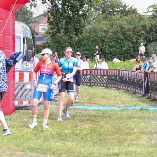 21.06.2026 - 29. Vierlanden-Triathlon Andreas Tolksdorf http://msf.ph/oto/9916049 21.06.2026 14:12:53 Ziel 233, 1134, 1146 meine-sportfotos.de