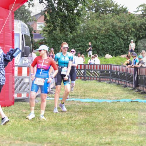 21.06.2026 - 29. Vierlanden-Triathlon Andreas Tolksdorf http://msf.ph/oto/9916050 21.06.2026 14:12:53 Ziel 233, 1134, 1146 meine-sportfotos.de