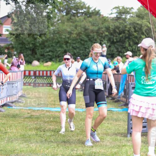 21.06.2026 - 29. Vierlanden-Triathlon Andreas Tolksdorf http://msf.ph/oto/9916055 21.06.2026 14:12:57 Ziel 1134, 1146 meine-sportfotos.de