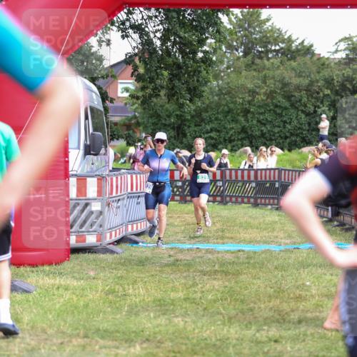 21.06.2026 - 29. Vierlanden-Triathlon Andreas Tolksdorf http://msf.ph/oto/9916076 21.06.2026 14:13:30 Ziel 771, 829, 1128 meine-sportfotos.de