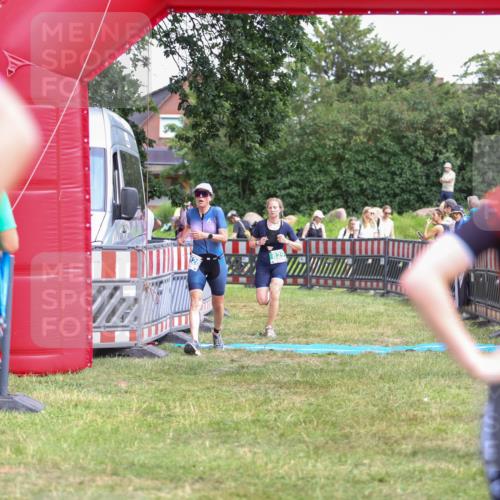 21.06.2026 - 29. Vierlanden-Triathlon Andreas Tolksdorf http://msf.ph/oto/9916082 21.06.2026 14:13:30 Ziel 771, 829, 1128 meine-sportfotos.de