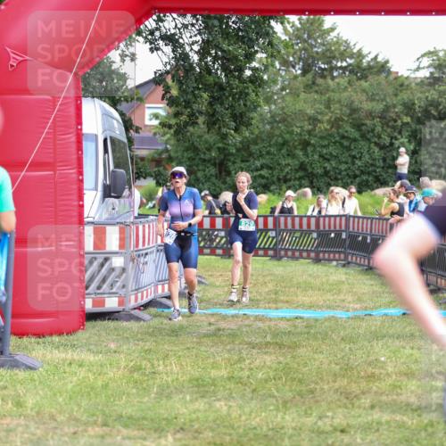 21.06.2026 - 29. Vierlanden-Triathlon Andreas Tolksdorf http://msf.ph/oto/9916084 21.06.2026 14:13:30 Ziel 771, 829, 1128 meine-sportfotos.de