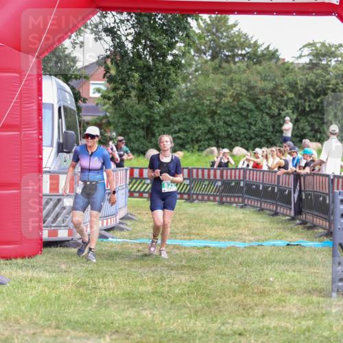 21.06.2026 - 29. Vierlanden-Triathlon Andreas Tolksdorf http://msf.ph/oto/9916093 21.06.2026 14:13:32 Ziel 771, 829, 1128 meine-sportfotos.de